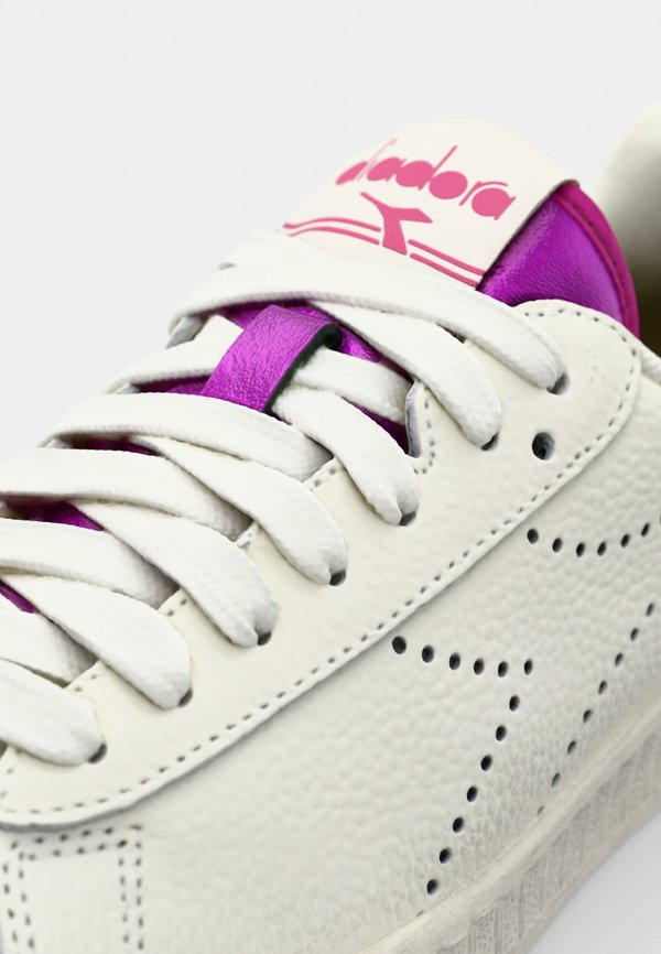 Diadora GAME LOW PUNCHED