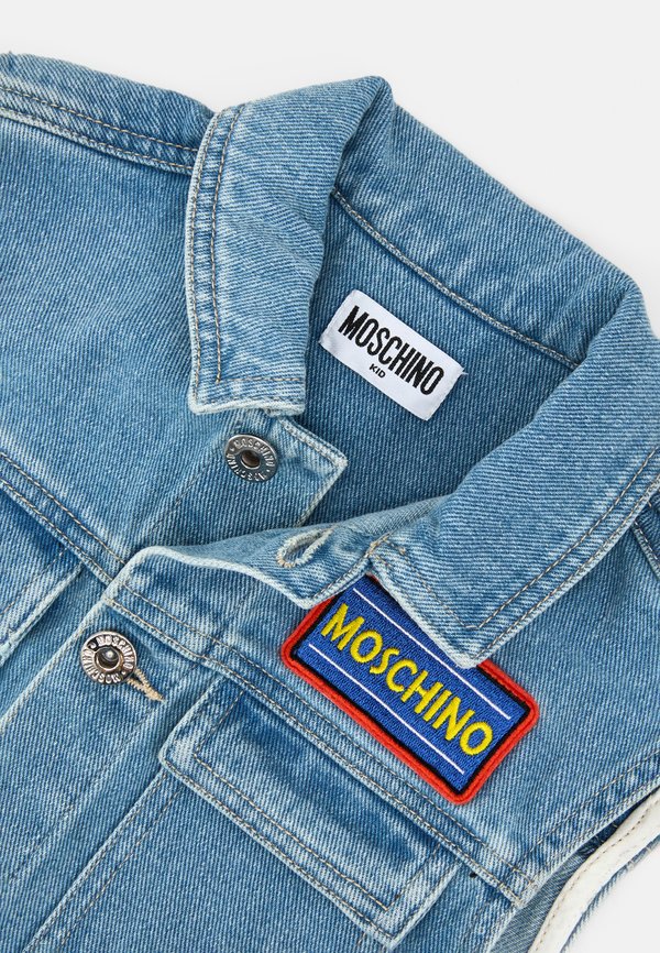 MOSCHINO