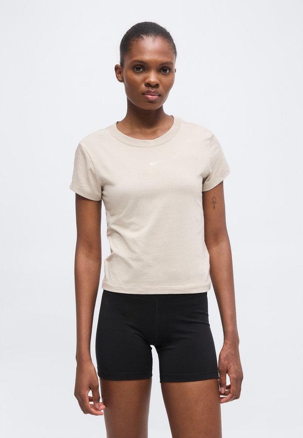 Nike Sportswear Basic T-shirt - cream/sail