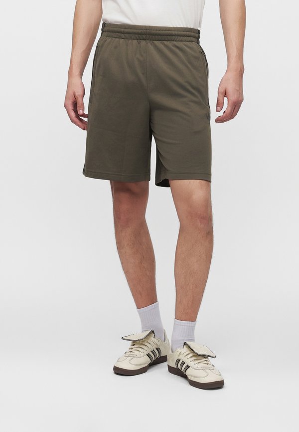 adidas Originals FIREBIRD - Shorts - branch