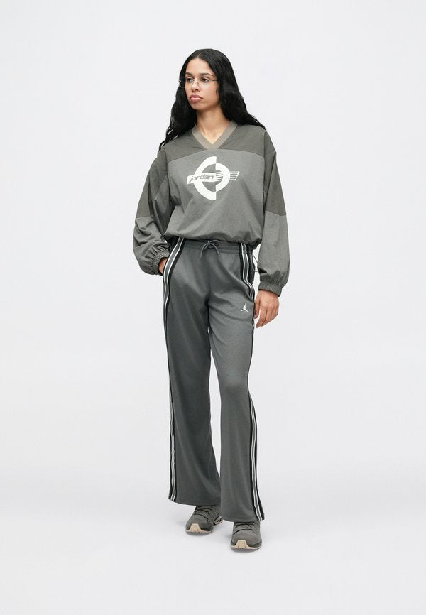 Jordan W J BRK LS WOVEN PO GFX