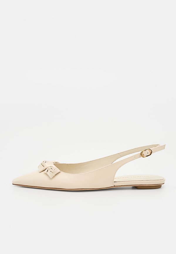 Stuart Weitzman STUART