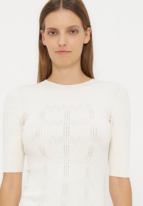 TWINSET