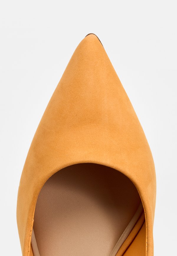 ALDO STESSY