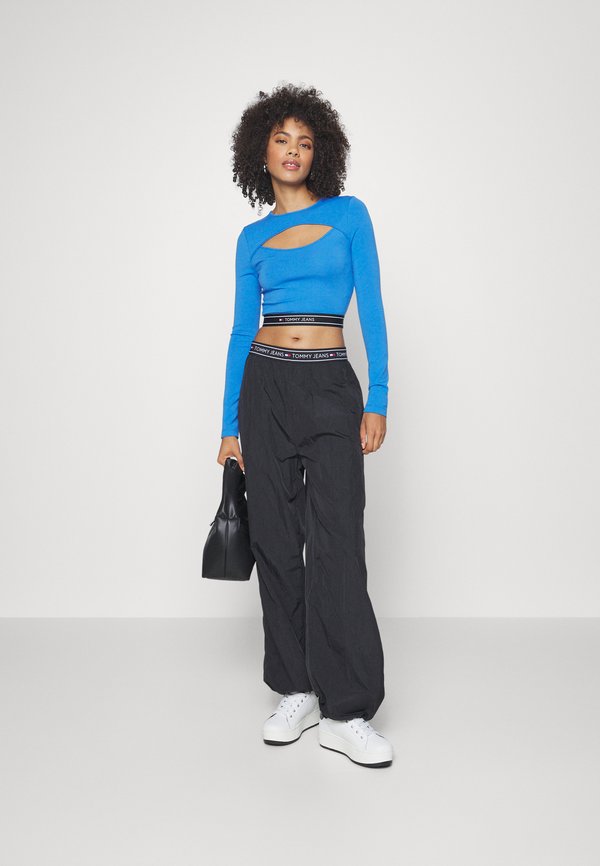 Tommy Jeans TAPING CUT OUT
