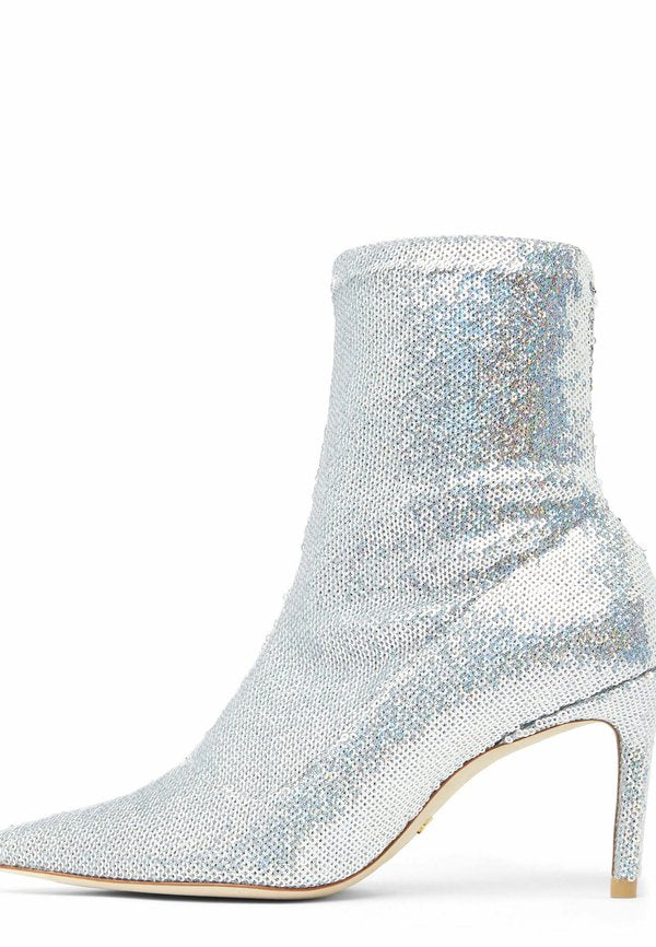 Stuart Weitzman  85 STRETCH