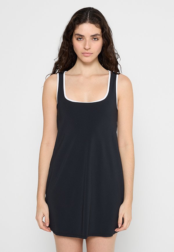 Abercrombie & Fitch TRAVELER