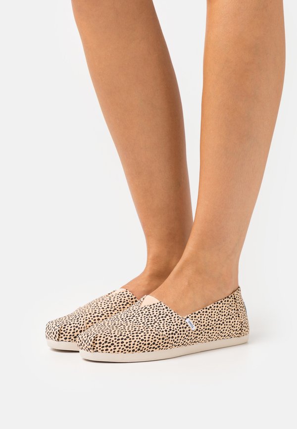 TOMS