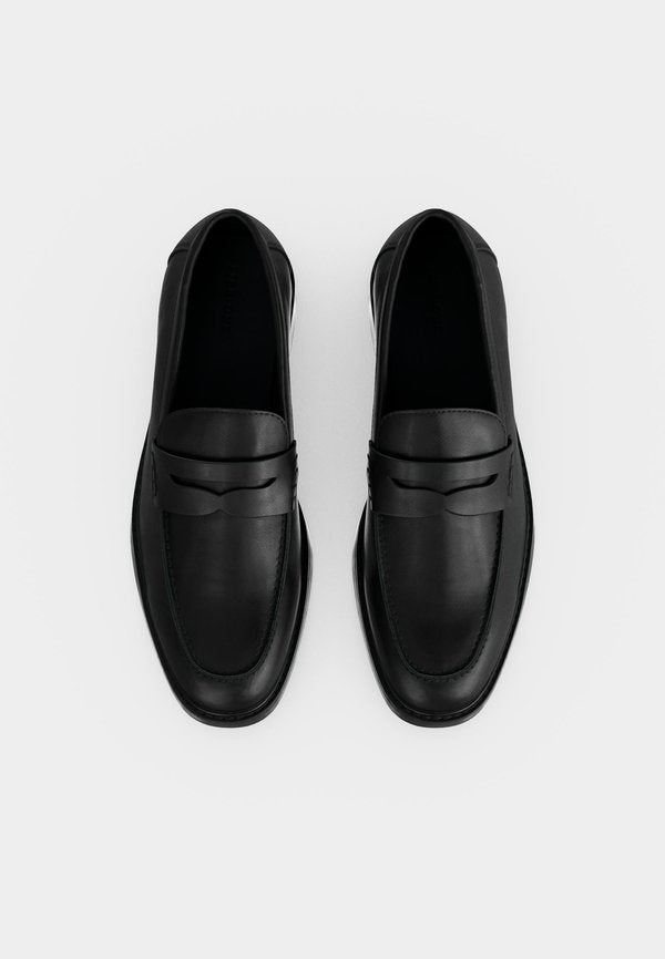Pier One by Zalando