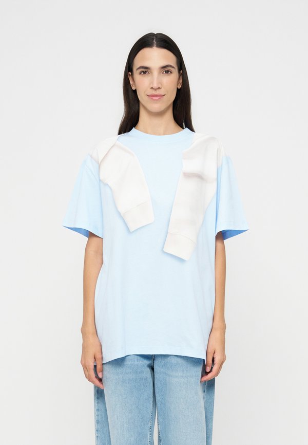 MOSCHINO JEANS
