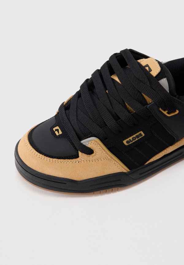 Globe FUSION UNISEX