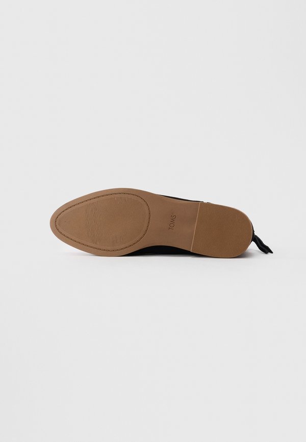 TOMS RYLIE