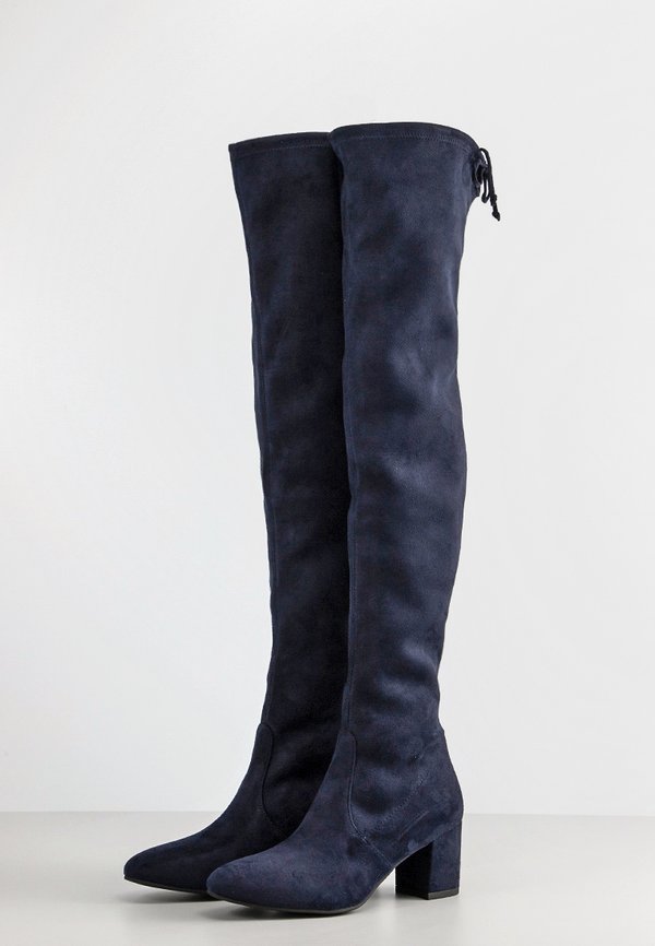 Stuart Weitzman