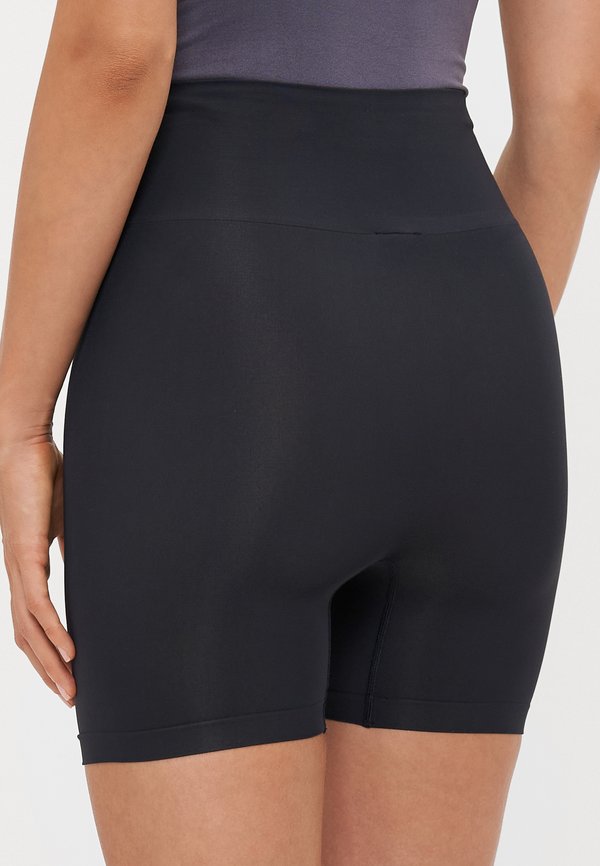 Organic Basics SMOOTH SHORTS