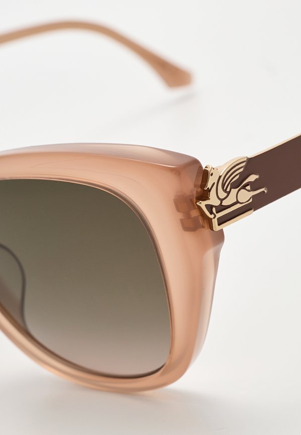 ETRO
