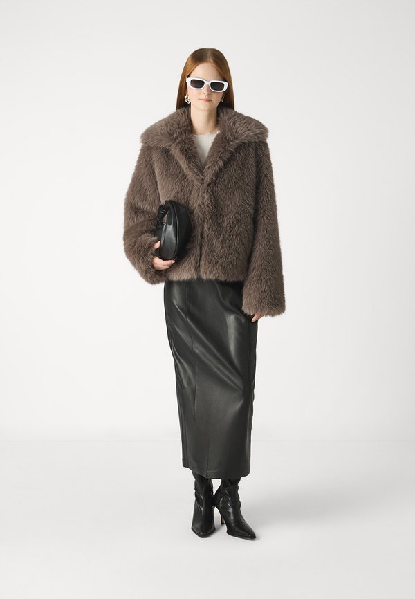 Noisy May Faux fur