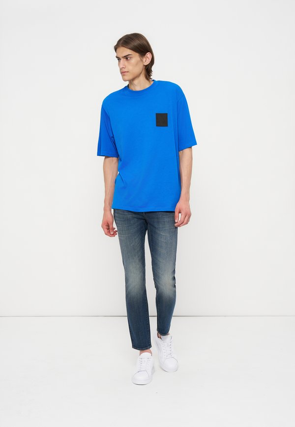 Armani Exchange