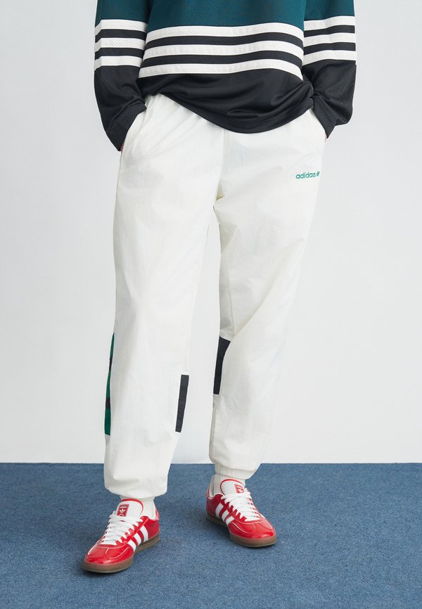 adidas Originals SANTIAGO