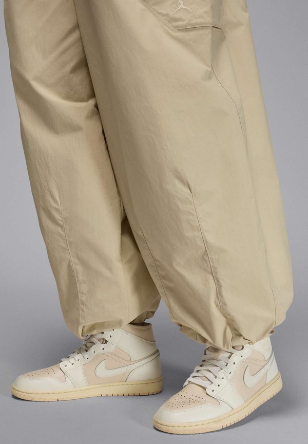 Jordan CHICAGO PARACHUTE PANT