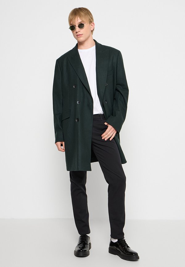 Hackett London