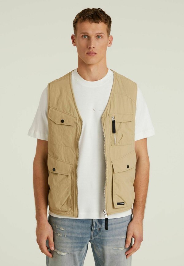 CHASIN' ORFIO VEST