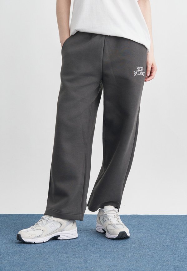 New Balance Tracksuit bottoms - faded black