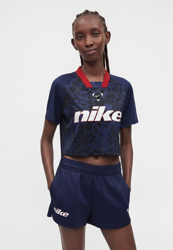 Nike Sportswear