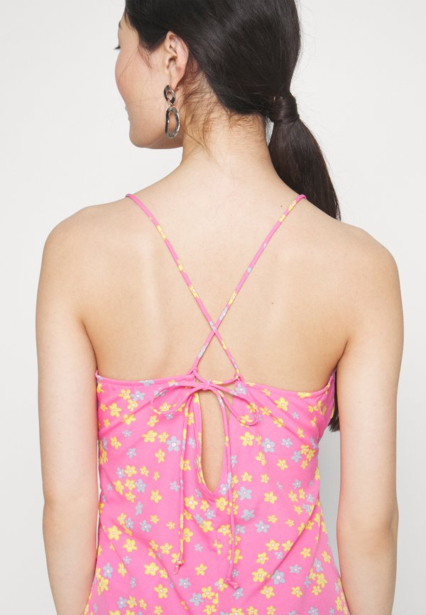 Pieces Petite PCHUMUNA STRING SHORT DRESS
