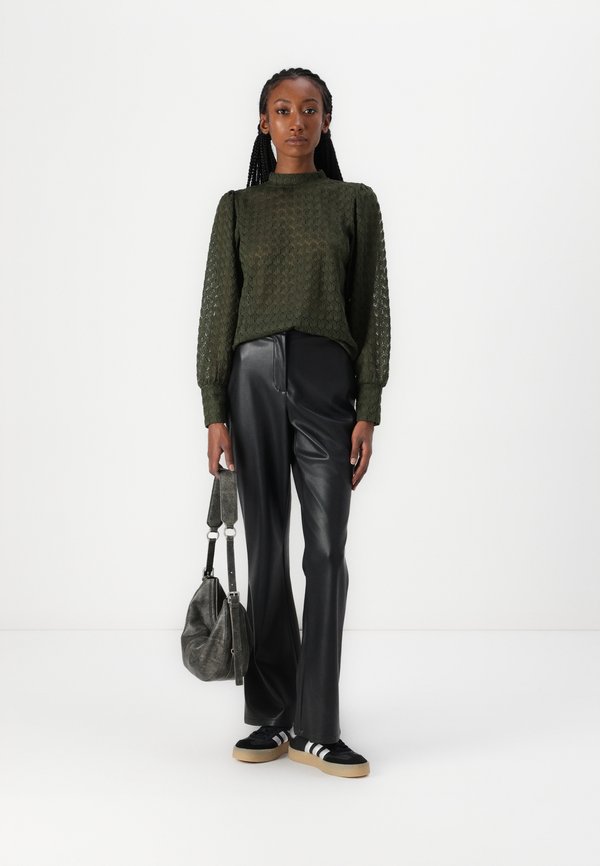 JDY JDYAVERY L/S LACE TOP JRS NOOS