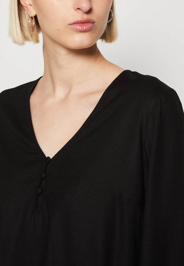 Pieces PCNOVA V NECK