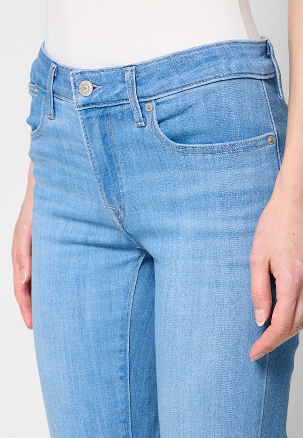 Levi's® 712® SLIM WELT POCKET