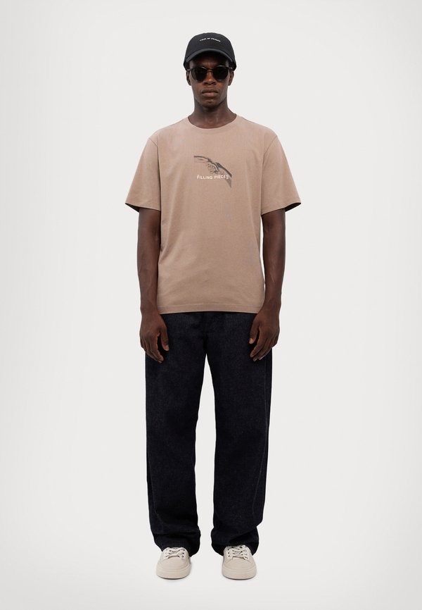 Filling Pieces HANDSHAKE