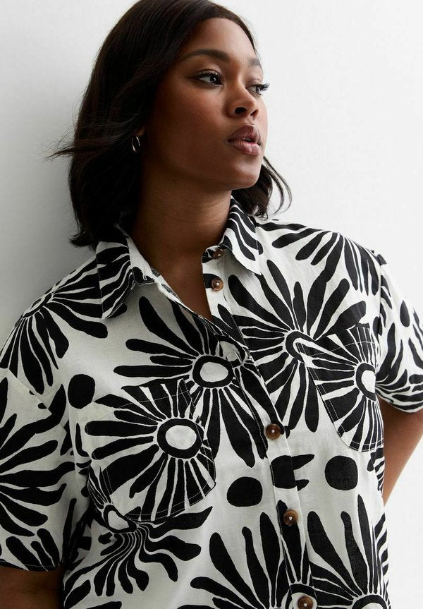 New Look Curves CURVES FLORAL SHORT SLEEVE
