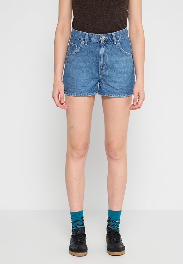 BDG Urban Outfitters