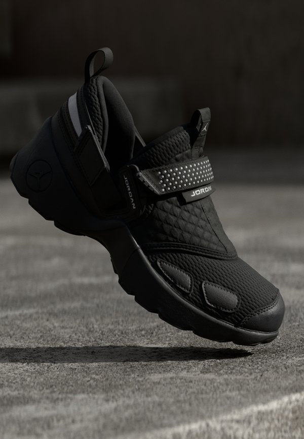 Jordan TRUNNER LX