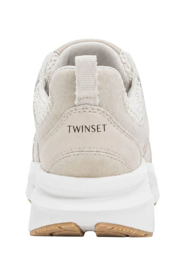 TWINSET