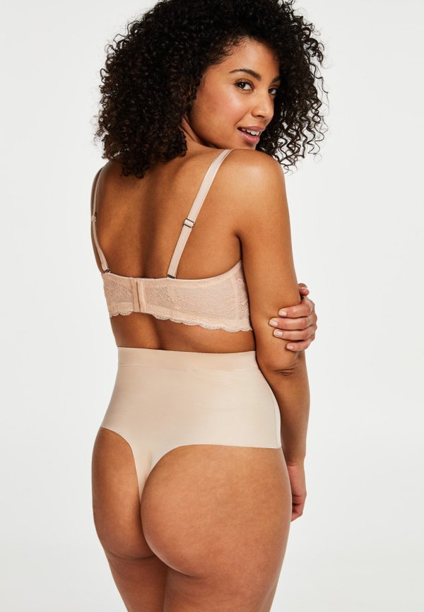 Hunkemöller