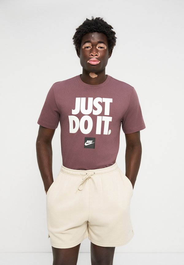 Nike Sportswear