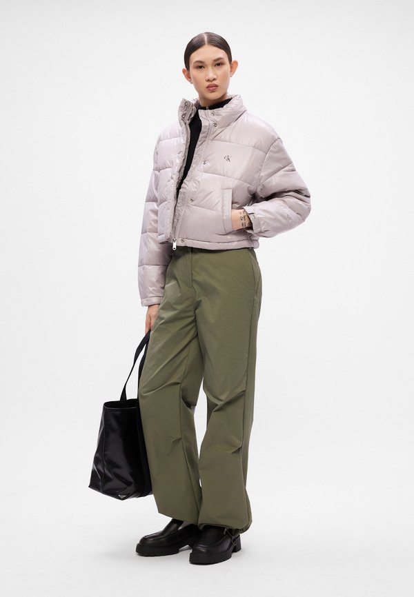 Calvin Klein Jeans CROP PUFFER JACKET