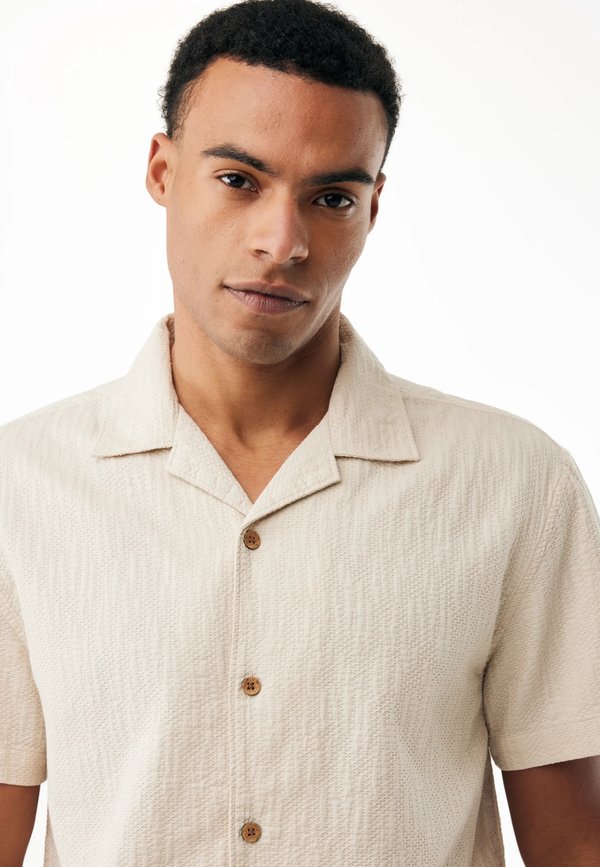 Mexx SHORT SLEEVE STRUCTURED RESORT