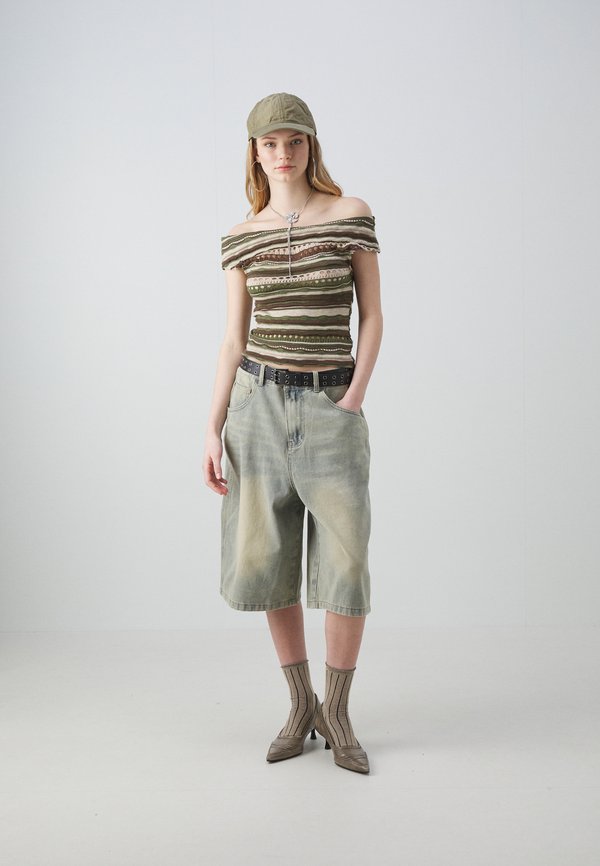 Jaded London LIGHT WASH JUMBO JORTS