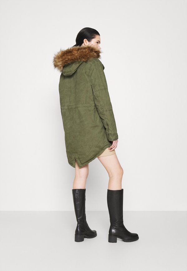 Superdry & Co FIELD