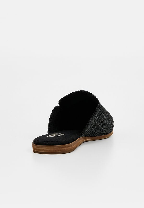 TOMS JADE