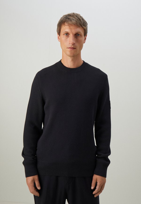 Marc O'Polo MARC O’POLO X DFB TRAVEL COLLECTION CREWNECK