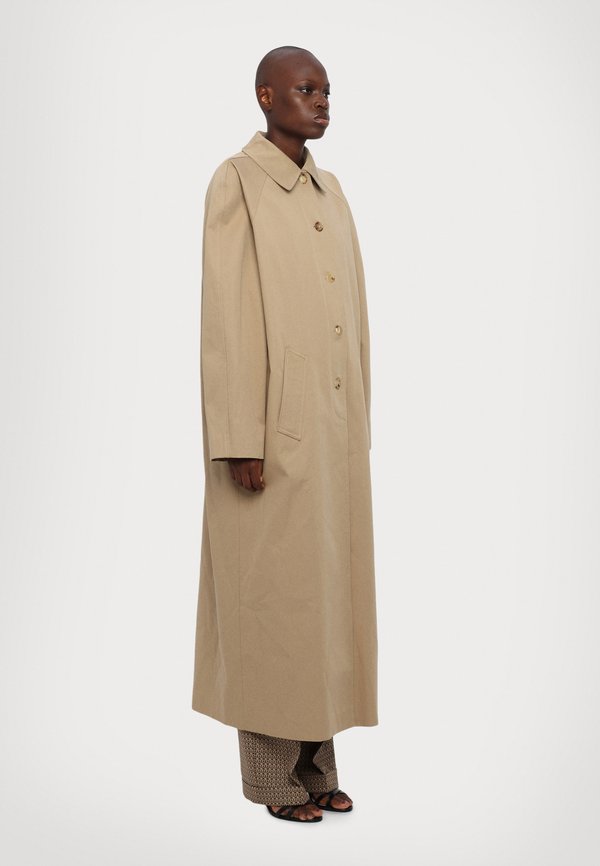 MOSCHINO CAPPOTTO