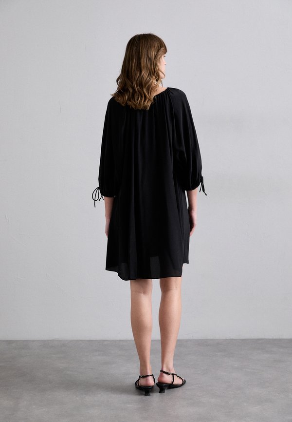 By Malene Birger LAUREN