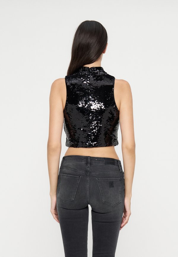 Armani Exchange