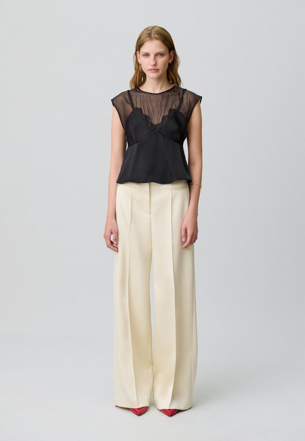 Claudie Pierlot