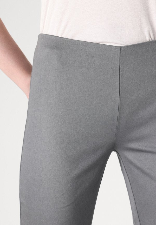 Even&Odd Tall by Zalando LOW WAIST FLARED TROUSERS