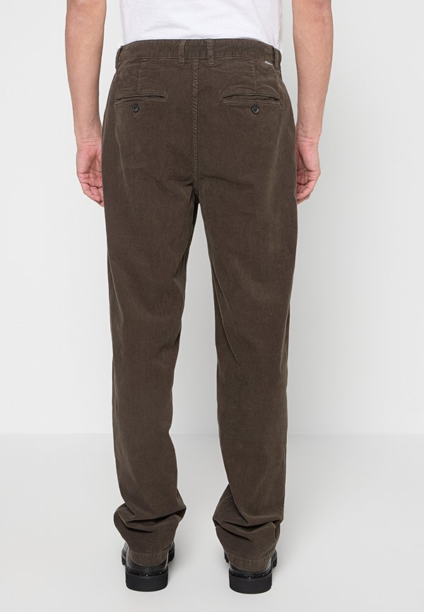 Lindbergh RELAXED FIT